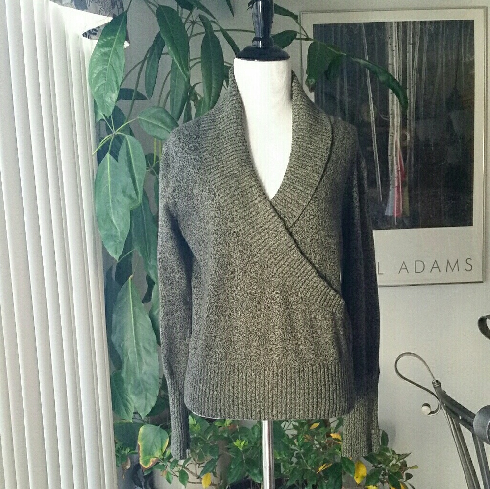 Dressbarn Sweater GUC